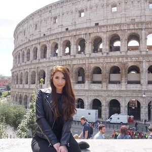 Meet your Posher, Sheila